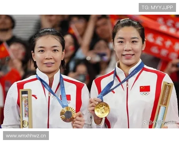 贾一凡这生活也太反差了吧，训练馆里一板一眼，私下却像个彻头彻尾的派对狂人